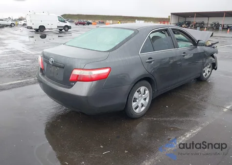 2007 Toyota Camry Le z USA, uszkodzony, nr VIN 4T1BE46KX7U180225